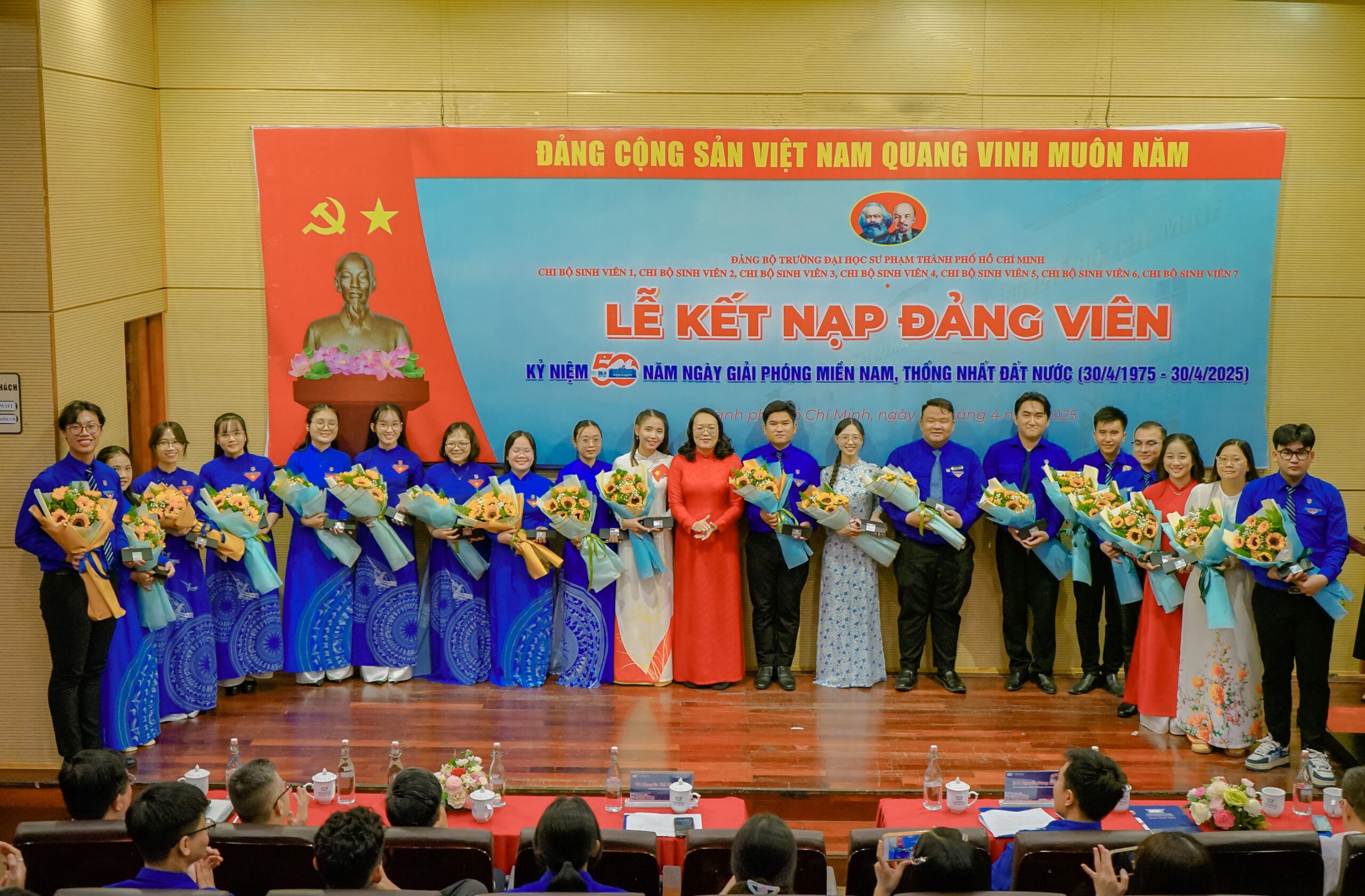 19 đoàn viên ưu tú được kết nạp Đảng nhân kỷ niệm 50 năm Ngày Giải phóng miền Nam, thống nhất đất nước (30/4/1975 – 30/4/2025)
