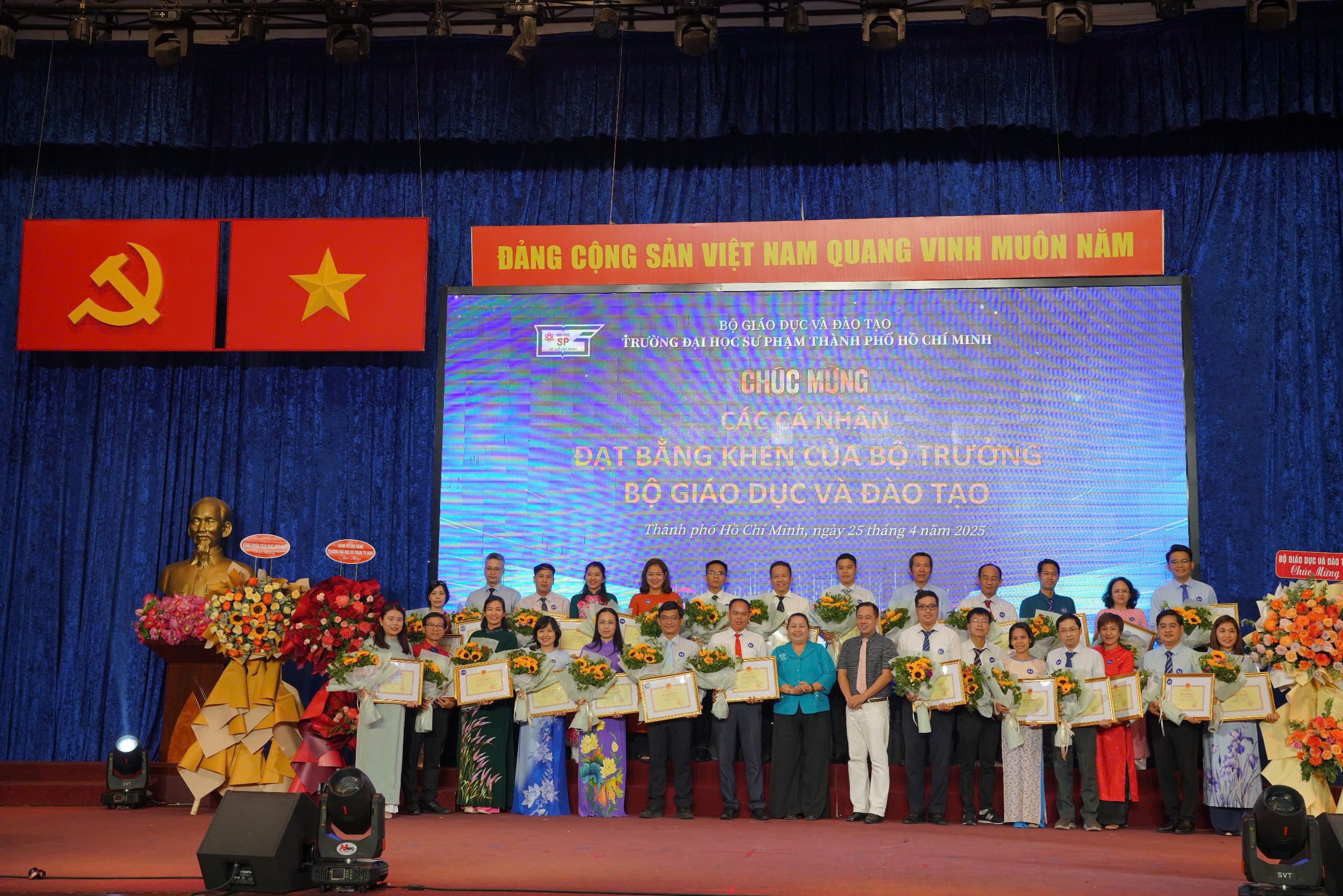 HCMUE tuyên dương 180 gương điển hình tiên tiến giai đoạn 2020 – 2025